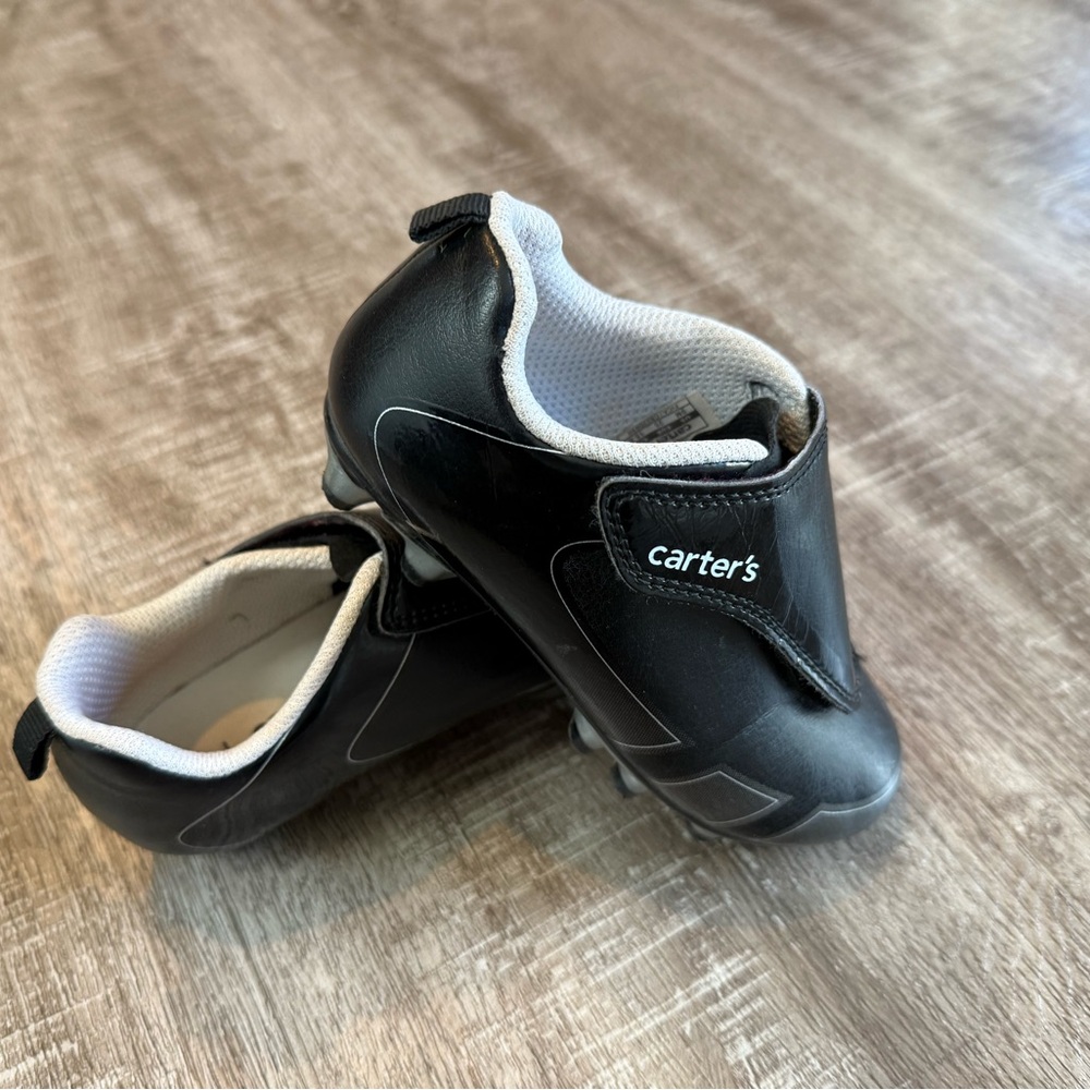 ⚽️⚾️Carter's Black Kids Cleats ⚽️⚾️